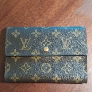 Louis Vuitton Monogram Brown Wallet